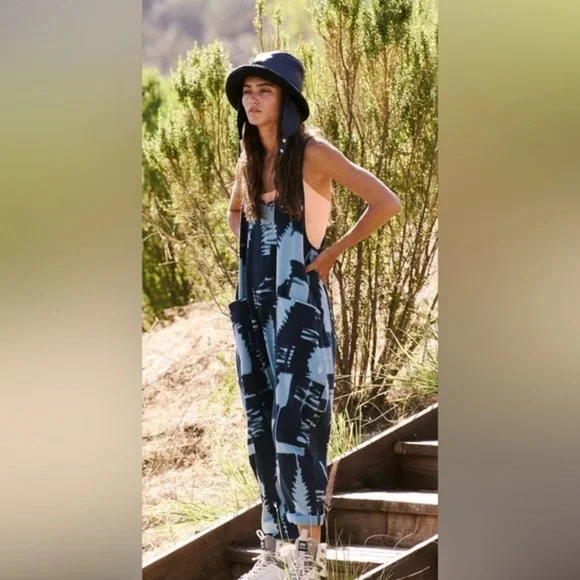 Free People Movement Hot Shot Printed Onesie Jumpsuit Winter Forest Navy Large - Picture 1 of 12